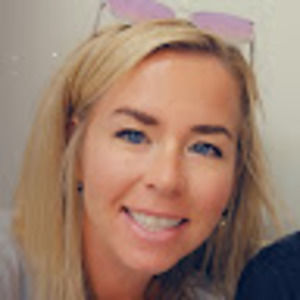 Meet your Posher, Caitlin